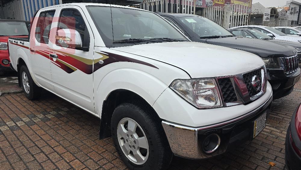 نیسان نەڤارا